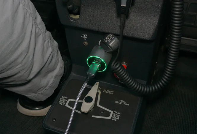 Hovedbilde Design4Pilots Co Charger